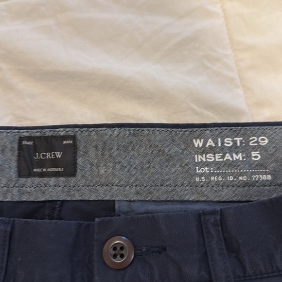 J Crew Men’s 5” Stretch Chino Shorts, Size 29 waist - Picture 2 of 3